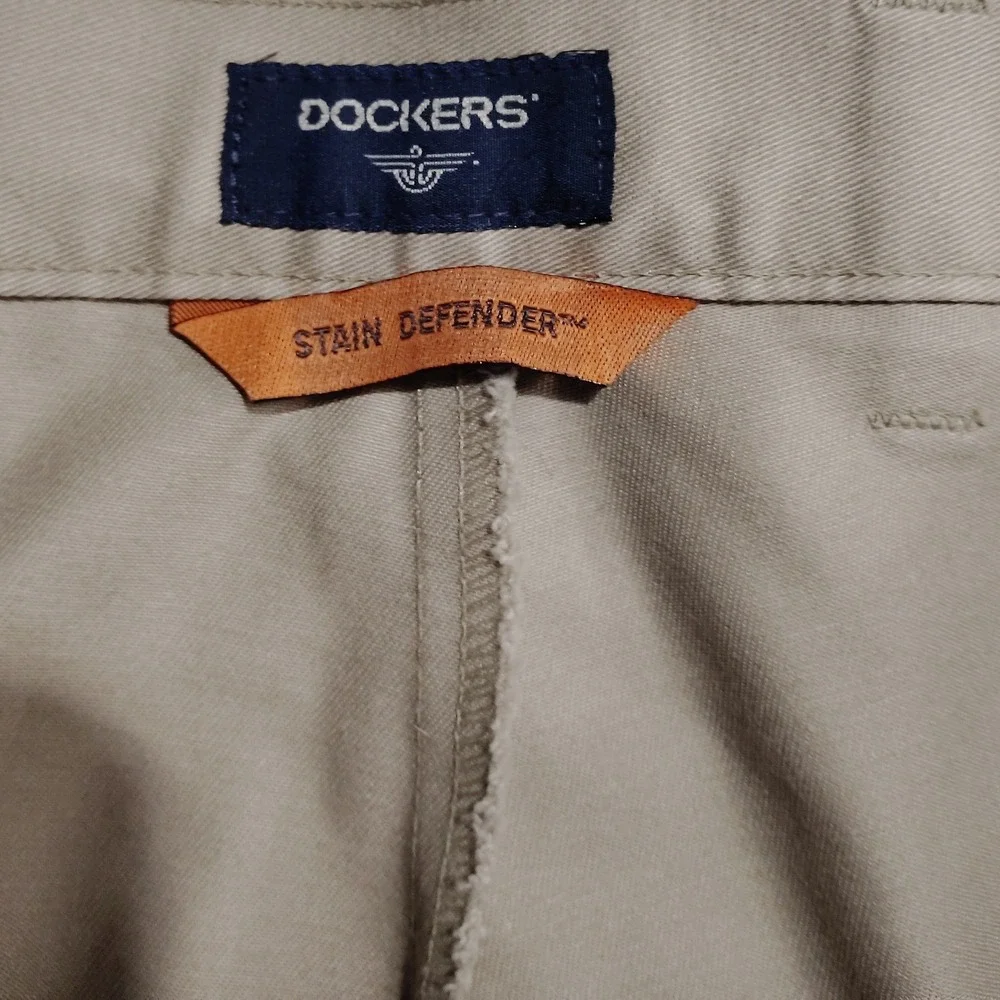 Dockers‎ Mens 46 Khaki Pleated Stain Defender Cotton Chino Shorts 315390725